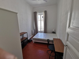 
                                                                                        Location
                                                                                         Trois pièces hyper centre