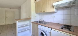 Vente
Un appartement de type T2 de 42 m² + extérieur + parking
