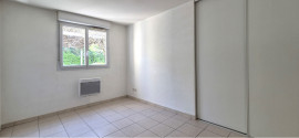Vente
Un appartement de type T2 de 42 m² + extérieur + parking