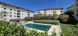 Vente
Un appartement de type T2 de 42 m² + extérieur + parking