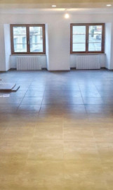
                                                                                        Location
                                                                                         Un joli studio de 40 m²