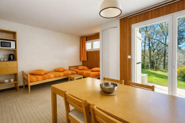 
                                                                                        Location
                                                                                         Un refuge au vert avec terrasse & vue nature