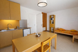 
                                                                                        Location
                                                                                         Un refuge au vert avec terrasse & vue nature