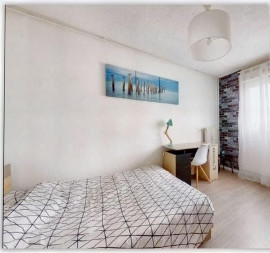 
                                                                                        Location
                                                                                         Une colocation idéale à Troyes