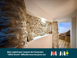 
                                                                                        Vente
                                                                                         Une maison à usage d'habitation avec dépendances, étang et terrain attenant et non attenant