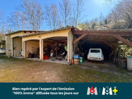 
                                                                                        Vente
                                                                                         Une maison à usage d'habitation avec dépendances, étang et terrain attenant et non attenant