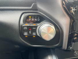 
                                                                                        Utilitaire
                                                                                         Utilitaire - Dodge Ram 1500 CREW CAB 5.7 V8 LARAMIE SPORT PACK BLACK GPL - 79970€