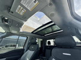 
                                                                                        Utilitaire
                                                                                         Utilitaire - Ford F150 LIMITED SUPERCREW POWERBOOST HYBRIDE - 109970€