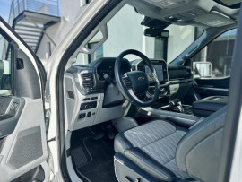 
                                                                                        Utilitaire
                                                                                         Utilitaire Pick-up - Ford F150 LIMITED SUPERCREW POWERBOOST HYBRIDE - 109970€