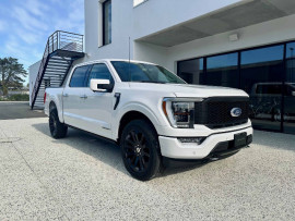 
                                                                                        Utilitaire
                                                                                         Utilitaire Pick-up - Ford F150 LIMITED SUPERCREW POWERBOOST HYBRIDE - 99970€