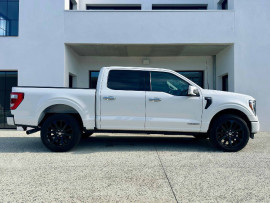 
                                                                                        Utilitaire
                                                                                         Utilitaire Pick-up - Ford F150 LIMITED SUPERCREW POWERBOOST HYBRIDE - 99970€