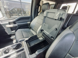 
                                                                                        Utilitaire
                                                                                         Utilitaire Pick-up - Ford F150 RAPTOR 3.5 V6 SUPERCREW - 74970€