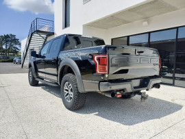 
                                                                                        Utilitaire
                                                                                         Utilitaire Pick-up - Ford F150 RAPTOR 3.5 V6 SUPERCREW - 74970€