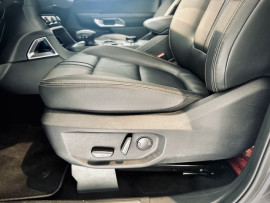 
                                                                                        Utilitaire
                                                                                         Utilitaire Pick-up - Ford Ranger WILDTRAK DOUBLE CABINE 3.0L V6 240CH - 66970€