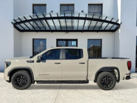 
                                                                                        Utilitaire
                                                                                         Utilitaire Pick-up - Gmc Sierra 1500 PRO 2026 FLEXFUEL E85 5.3L V8 - 89970€