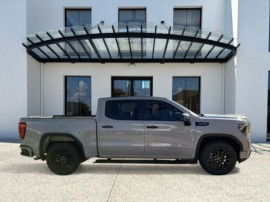 
                                                                                        Utilitaire
                                                                                         Utilitaire Pick-up - Gmc Sierra 1500 PRO 2026 FLEXFUEL E85 5.3L V8 - 89970€
