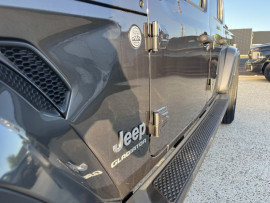 
                                                                                        Utilitaire
                                                                                         Utilitaire Pick-up - Jeep Gladiator OVERLAND 3.0 V6 MULTIJET - 64970€