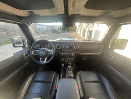 
                                                                                        Utilitaire
                                                                                         Utilitaire Pick-up - Jeep Gladiator OVERLAND 3.0 V6 MULTIJET - 64970€