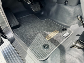 
                                                                                        Utilitaire
                                                                                         Utilitaire Pick-up - Toyota Grj79 DC LX DOUBLE CABINE V6 4.0L - 104970€