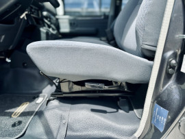 
                                                                                        Utilitaire
                                                                                         Utilitaire Pick-up - Toyota Grj79 DC LX DOUBLE CABINE V6 4.0L - 104970€