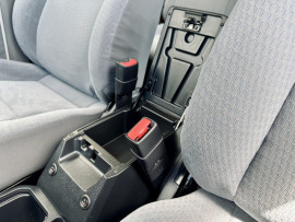 
                                                                                        Utilitaire
                                                                                         Utilitaire Pick-up - Toyota Grj79 DC LX DOUBLE CABINE V6 4.0L - 104970€