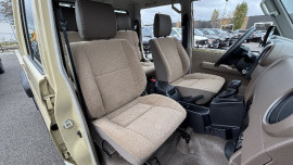 
                                                                                        Utilitaire
                                                                                         Utilitaire Pick-up - Toyota Grj79 DC LX DOUBLE CABINE V6 4.0L - 104970€