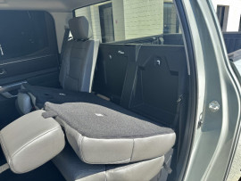 
                                                                                        Utilitaire
                                                                                         Utilitaire - Toyota Tundra SR5 3.4L V6 DOUBLE CABINE - 86970€