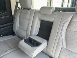 
                                                                                        Utilitaire
                                                                                         Utilitaire - Toyota Tundra SR5 3.4L V6 DOUBLE CABINE - 86970€