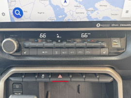 
                                                                                        Utilitaire
                                                                                         Utilitaire - Toyota Tundra SR5 3.4L V6 DOUBLE CABINE - 86970€