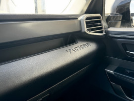 
                                                                                        Utilitaire
                                                                                         Utilitaire - Toyota Tundra SR5 3.4L V6 DOUBLE CABINE - 86970€