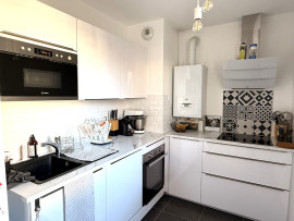 
                                                                                        Vente
                                                                                         V - GASTON BERGER