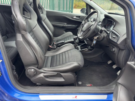 
                                                                                        Voiture
                                                                                         Vauxhall Corsa VXR