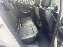 
                                                                                        Voiture
                                                                                         Vauxhall Grandland X 1.2 Turbo Elite Nav SUV 5dr Petrol Manual Euro 6 (s/s) (130 ps)