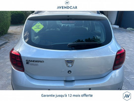 Voiture
Véhicule Dacia Sandero (2)