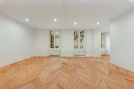 
                                                                                        Vente
                                                                                         Vente Bureaux Paris 75007