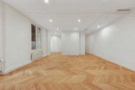 
                                                                                        Vente
                                                                                         Vente Bureaux Paris 75007