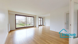 
                                                                                        Location
                                                                                         VERSAILLES CLAGNY- appartement non meublé - 4 chambres- balcon