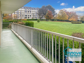 
                                                                                        Location
                                                                                         VERSAILLES CLAGNY- appartement non meublé - 4 chambres- balcon
