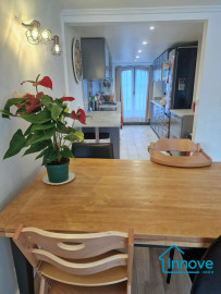 
                                                                                        Vente
                                                                                         Versailles Montbauron 4 pièces