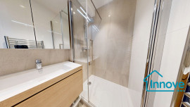 
                                                                                        Vente
                                                                                         VERSAILLES Montbauron- appartement 93 m²- 3 chambres_ Balcon vu