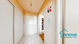 
                                                                                        Vente
                                                                                         Versailles, quartier Clagny: grand studio (ascenseur)