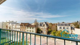 
                                                                                        Vente
                                                                                         VERSAILLES rive droite- appartement 86 m²_ 2 chambres - balcon