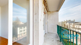 
                                                                                        Vente
                                                                                         VERSAILLES rive droite- appartement 86 m²_ 2 chambres - balcon