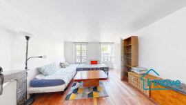 
                                                                                        Vente
                                                                                         Versailles rue de la Paroisse 3 pièces