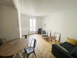 
                                                                                        Location
                                                                                         VICTOR HUGO – BEL APPARTEMENT 2 CHAMBRES MEUBLE