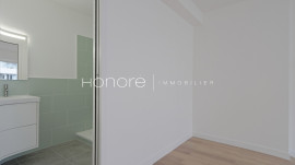 
                                                                                        Location
                                                                                         VICTOR HUGO – BELLES FEUILLES – 2 P MEUBLE RENOVE