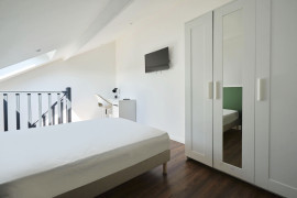 
                                                                                        Location
                                                                                         VICTOR HUGO C3