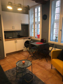 
                                                                                        Location
                                                                                         Vieux Lille/Appt T2 MEUBLE/TERRASSE 30M²