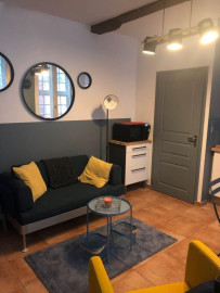 
                                                                                        Location
                                                                                         Vieux Lille/Appt T2 MEUBLE/TERRASSE 30M²