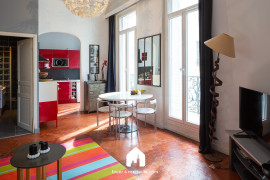 
                                                                                        Location
                                                                                         Vieux Port Beauvau